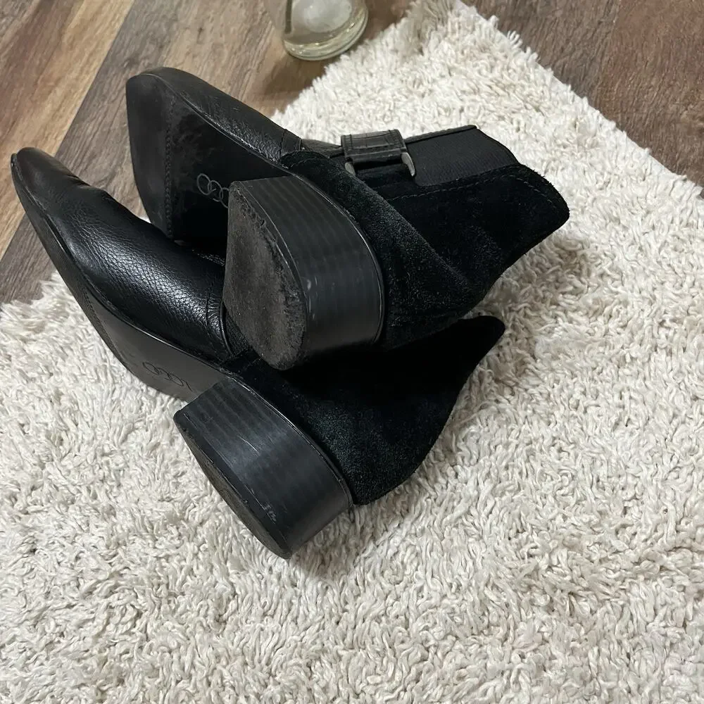 LOGO by Lori Goldstein 7.5 Black Leather Suede Croc Embossed Sharon Ankle Boots